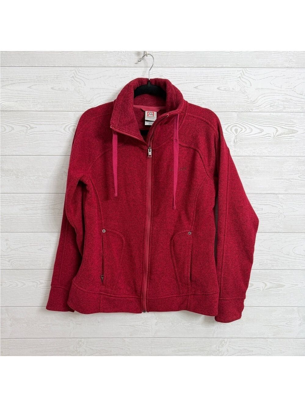 Avalanche women’s Red Raspberry Zip Up Fleece Jacket. Size L